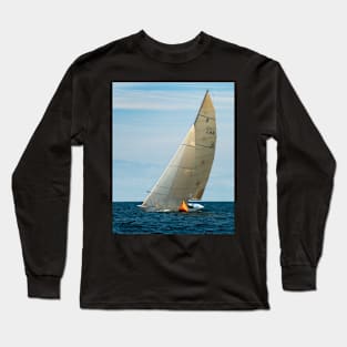 Iskereen Rounds the Mark Long Sleeve T-Shirt